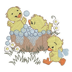 Embroidery Design Ducklings In Bath